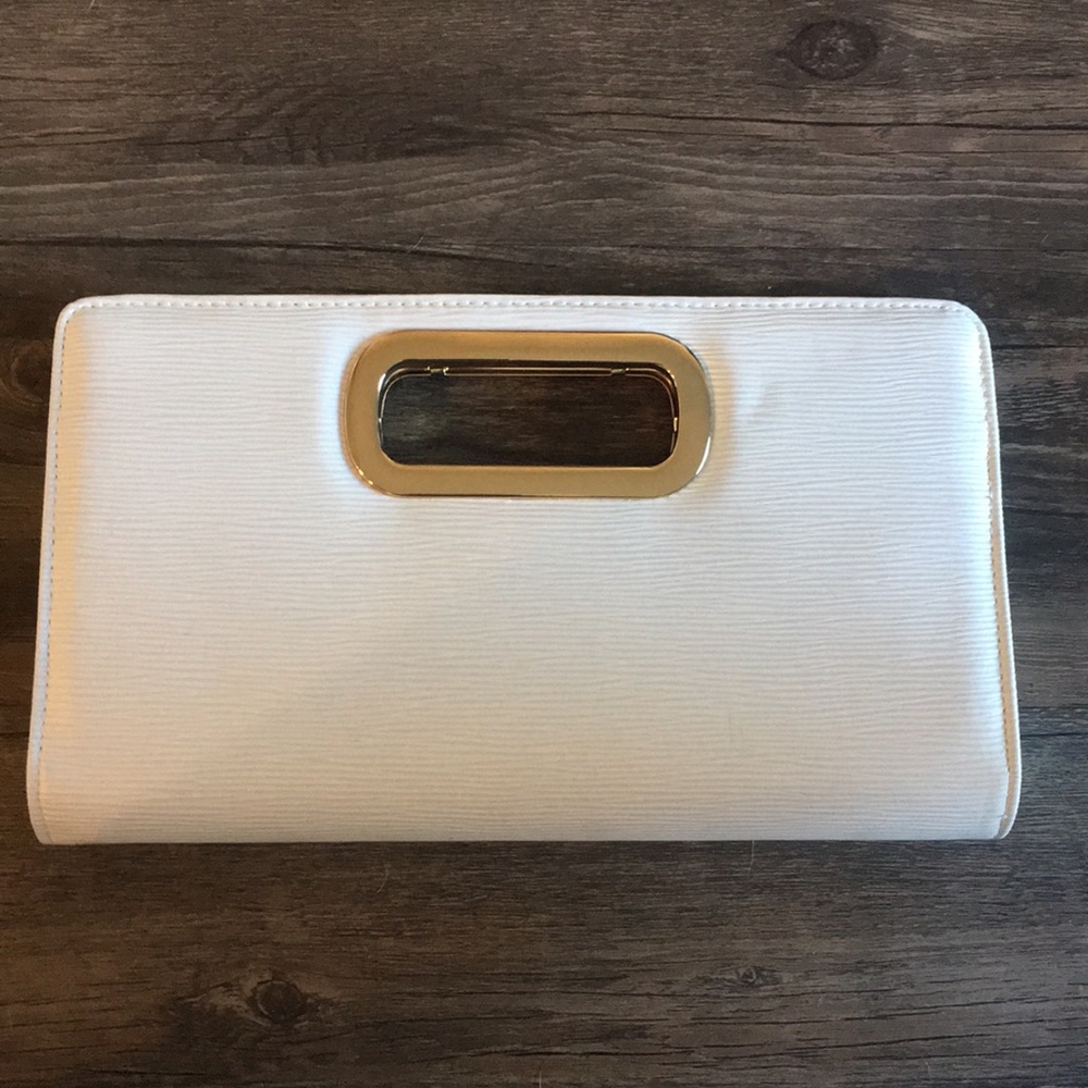 White clutch / crossbody purse with gold detail